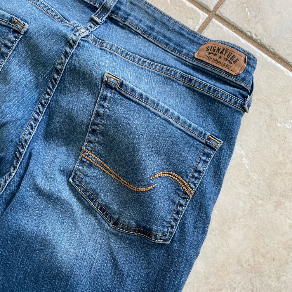 Levi’s Modern Straight Sz14s 👖bundle for $10/pair 👖